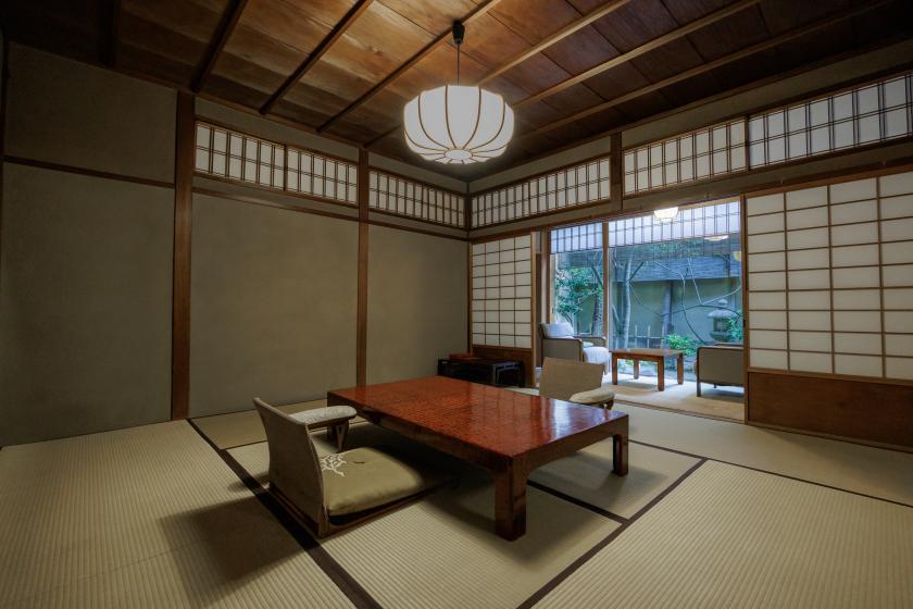 【旧館 34号室】 明治初期のお部屋（1階／51㎡）