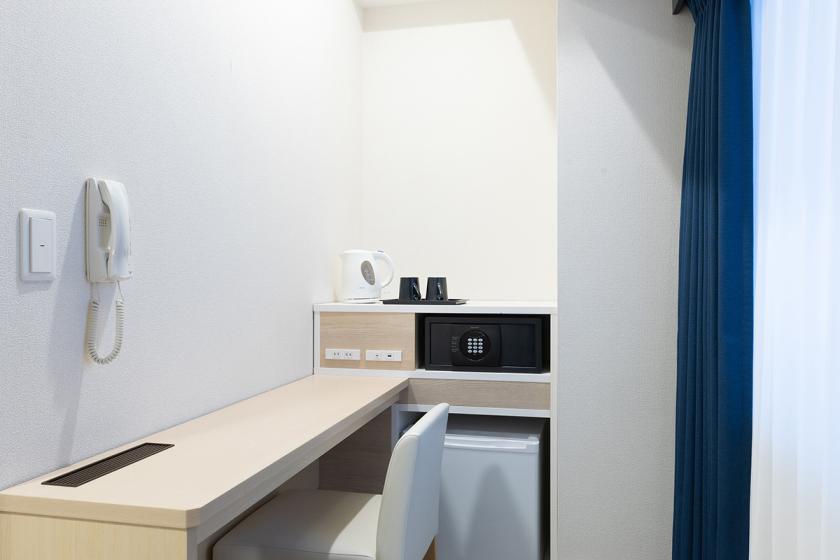 ユニバーサル《禁煙》