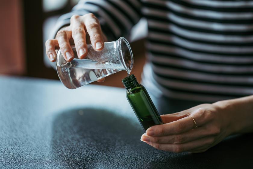 【町家で体験】町家の木の香りを楽しむ蒸留体験※チェックアウト日参加