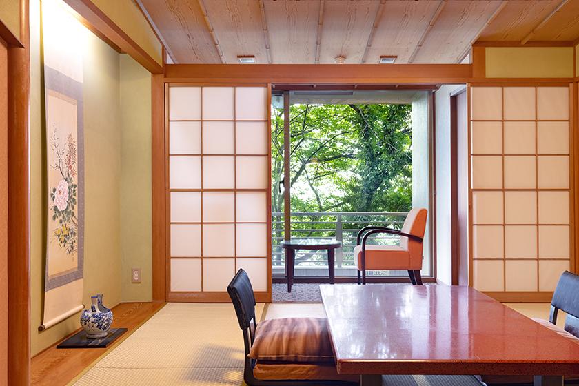 【3室限定】カジュアルにCARENステイ 7階以上の海絶景ハイフロアコンパクトルーム 充実アメニティで寛ぎのひととき ＆ Moet＆Chandonで仕上げる5種類のカクテル