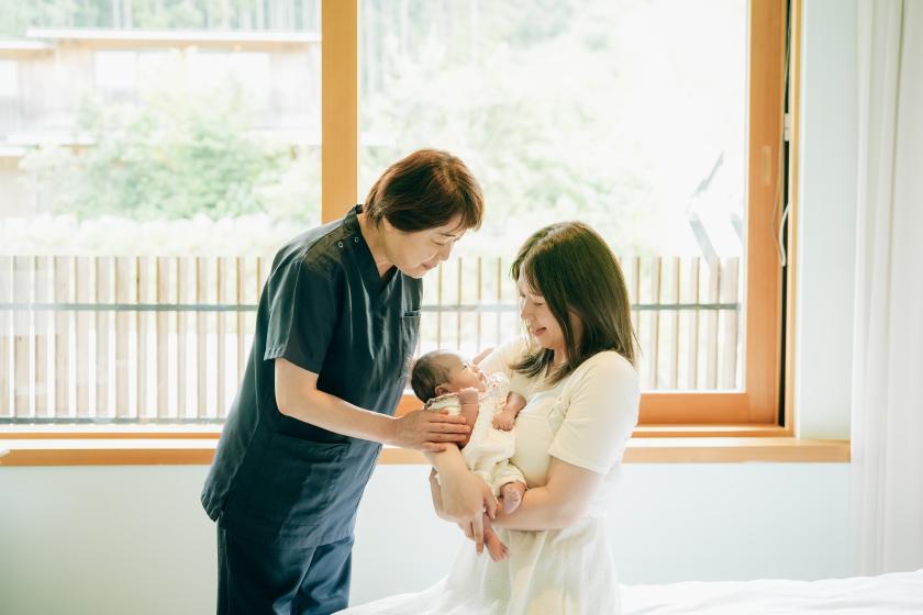 【ホテル宿泊型産後ケア】滞在中いつでも赤ちゃんをお預かり可能！産後ケアサービス付きプラン（夕朝付きC2）