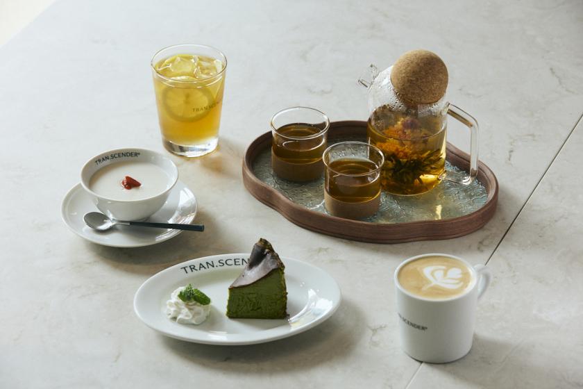 【ホテルHP予約限定】8月限定サマーキャンペーン★特製朝食と滞在中ラウンジドリンク無料特典付きプラン