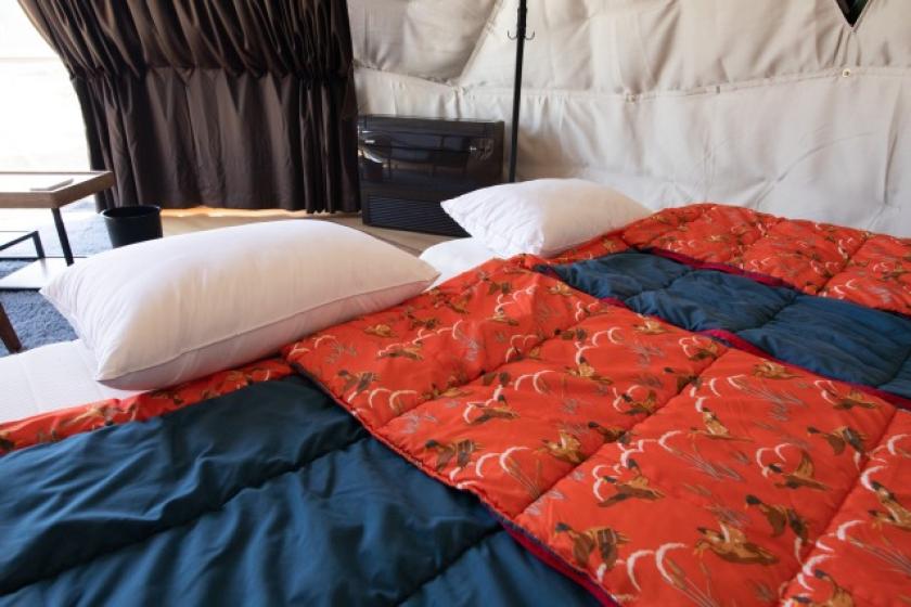 【一番人気】ドームテント / 非日常を味わえる空間（シングルベッド×4）