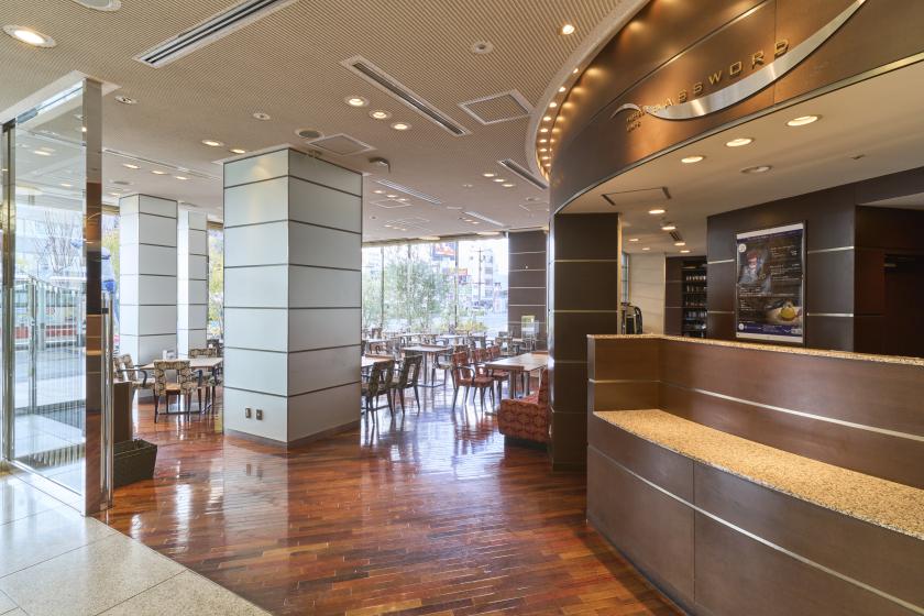 ホテルズカフェ“パスワード”での「シェフ自慢 季節替わりの洋食コース仕立て」付プラン