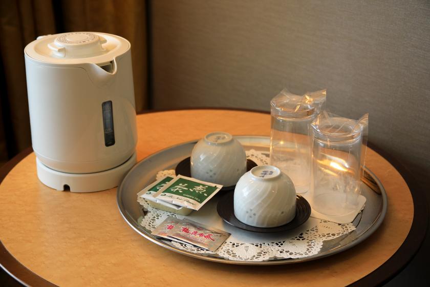 【ツイン一人占め】金・土・日・祝日 のみのお得なプライス！（朝食付）