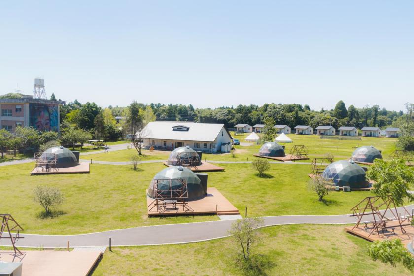 【一番人気】ドームテント / 非日常を味わえる空間（ダブルベッド×2）
