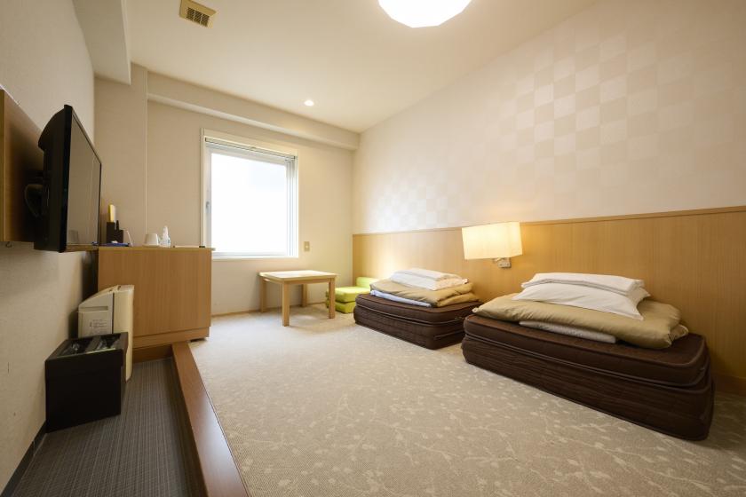 和ツインルーム◇禁煙【お部屋に布団2組 室内段差有り】