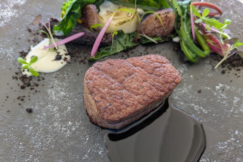 【葉山クイーンビーフプラン／夕食17時～17時30分入店】1泊2食付プラン