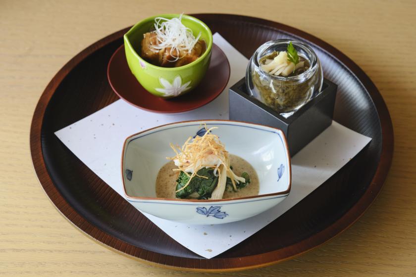 【1日2組限定　ダイニング「六つ喜」× 鮨処「藍寿」】海の幸を極める、匠の饗宴 鮨会席プラン◆「六つ喜」＜ご夕食・後半　19：00～19：30ご入店＞【1泊2食付】