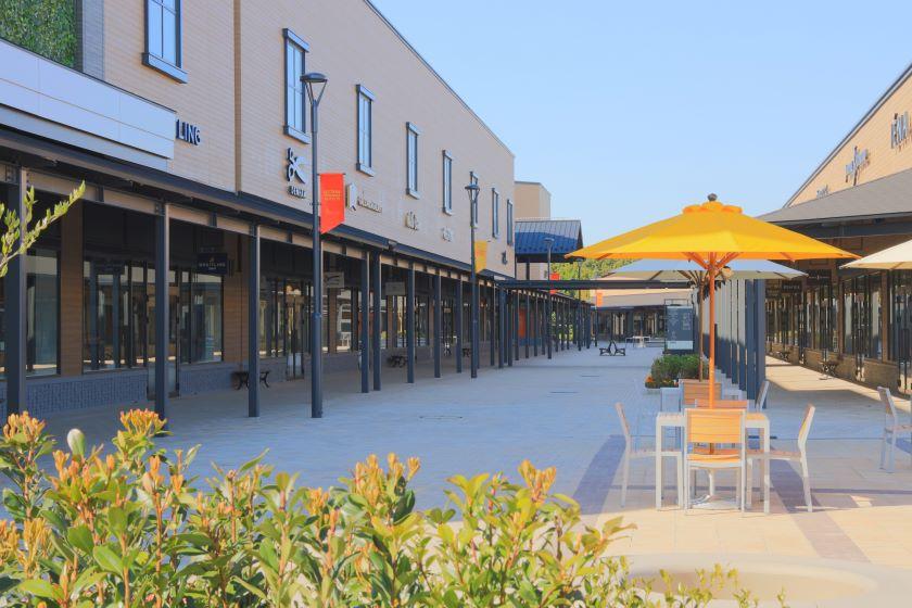 【御殿場プレミアム･アウトレット お得な割引クーポンシート付♪】露天風呂付客室で愉しむプレミアムディナービュッフェ＜後半＞ユネッサン入り放題