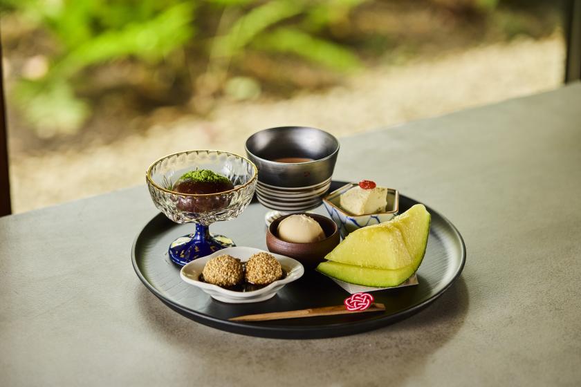 【記念日プラン】【二食付/ご夕食：冬時の鍋「虎河豚ちり鍋」】割烹 月かげで特別な記念日を【レイトアウト12時】