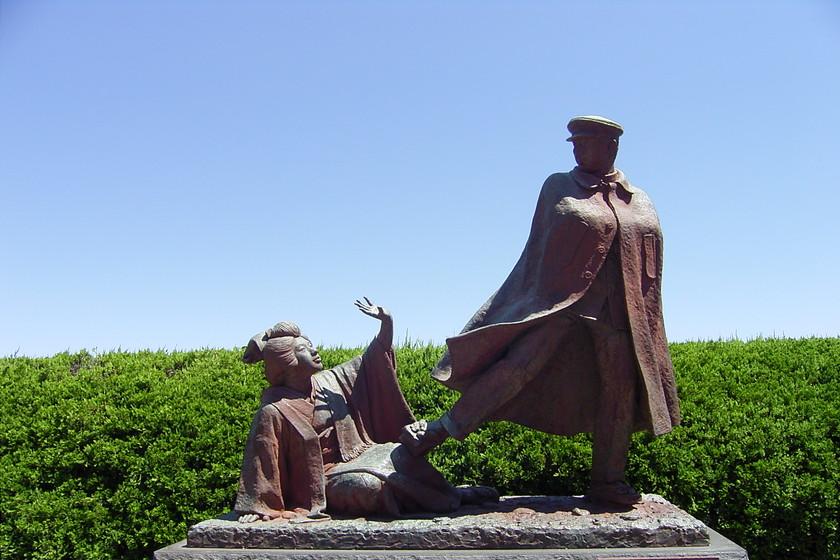 【公式ＨＰ最安値】熱海市内のお店で旨いもの食べてめいいっぱい観光したい！≪駐車場無料≫【食事なし】