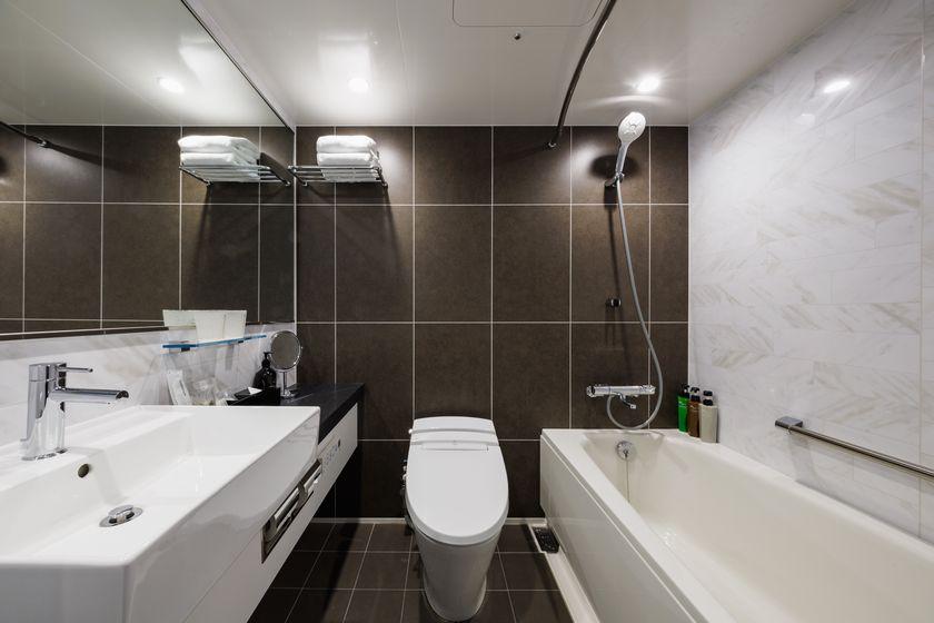 本館エドモントスーペリアダブル【禁煙・26㎡】