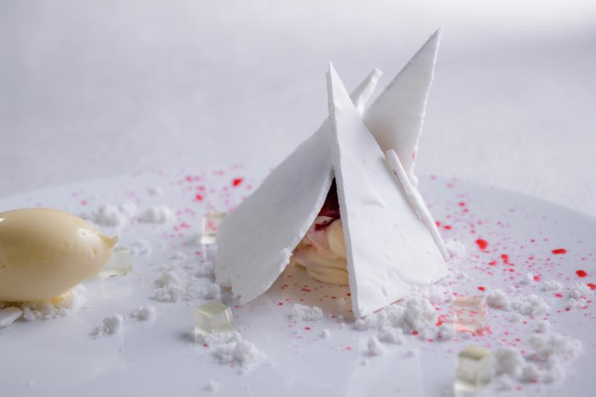 【 公式HP限定プラン 】お部屋にフルボトルシャンパンをご用意。ささやかな特典付き/夕・朝食付