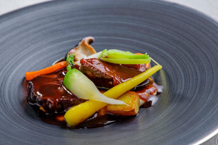 【 ミュージック・シアタールーム  / 240分利用 】ドルビーアトモス音源と130インチのサウンドスクリーン完備 /夕・朝食付