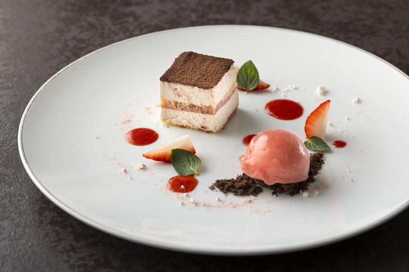 【日付限定】  お部屋タイプおまかせプラン/ レストラン カスケード（洋食）のご夕食