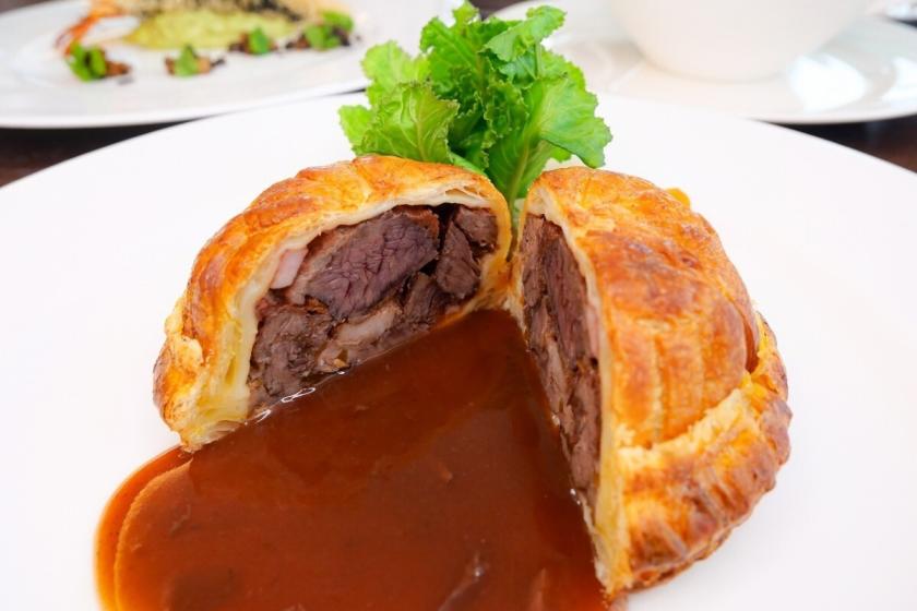 【スカイレストラン「Hareus」】記念日に最適♪ 北海道を味わうディナーコース★ワンドリンクサービス★／夕朝食付