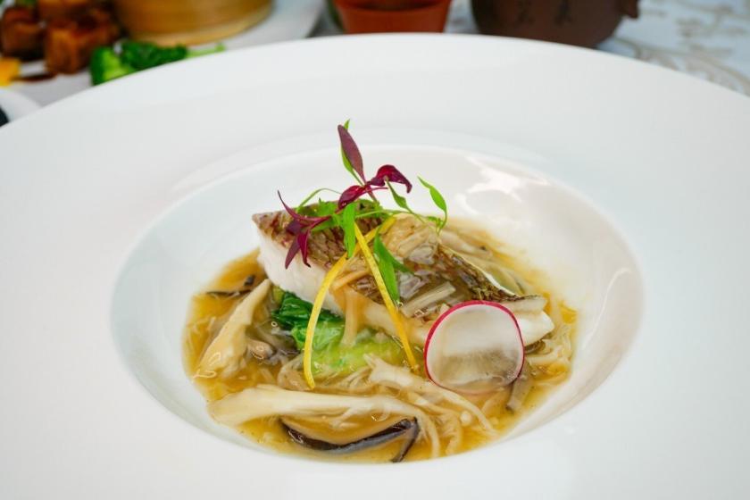 【中国料理「仙雲」】《記念日ステイ》季節の中国料理ディナーコース★ワンドリンクサービス★／夕朝食付