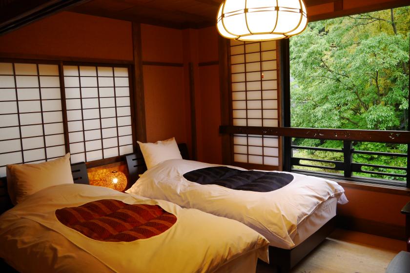 ベッド有、川沿６＋１０帖［あやめ］