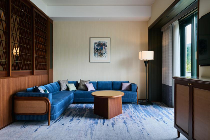 プレミアムフォース