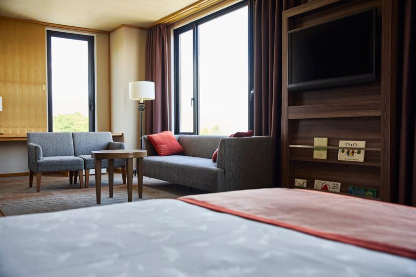 Japanese-Western style room