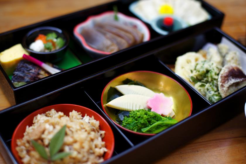 1泊2食付き　ご夕食：美山Ｆ＆Ｂ御膳