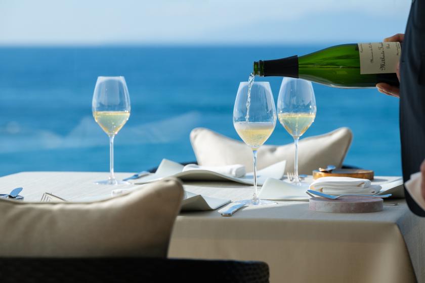 【大人の親子旅】葉山のクラシックホテルで過ごす親子三人の静かな贅沢／1泊2食付プラン