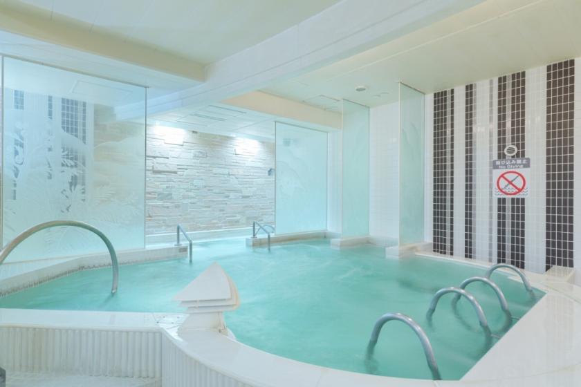 【人気の大浴場が朝も夜も入り放題】スパラウンジの朝食セット＆ハーフブッフェ付