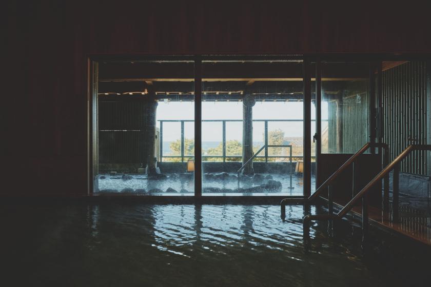 【60日前ご優待・お得に宿泊！】淡路島の豊かな恵みと源泉かけ流し温泉で、心と体をととのえる一泊（夕朝食付）