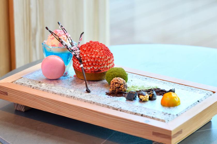 【箱根スイーツコレクションセット付き/夕食後半】数量限定！春の箱根で宝探し きらめきスイーツ＆ホテルディナービュッフェ