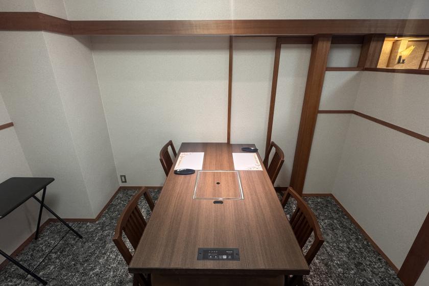 【お食事は個室食事処】◆お日にち限定割◆かけ流し温泉で過ごす癒しのひととき（夕朝食付）