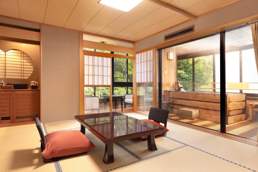 【新月】展望風呂付客室／温泉（温泉掛け流し）／和室10畳