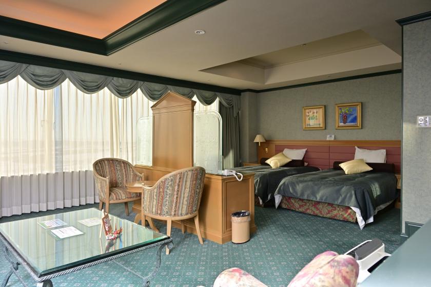 【オリエンタルスイートルーム】最上階から眺める四季の絶景 快適なスイートで家族と寛ぐひとときを 素泊プラン