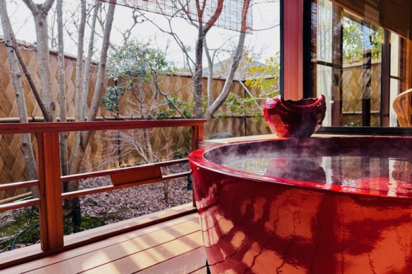 【新館】露天風呂付客室／ベッド2台＋布団4組 「富貴・遊山」