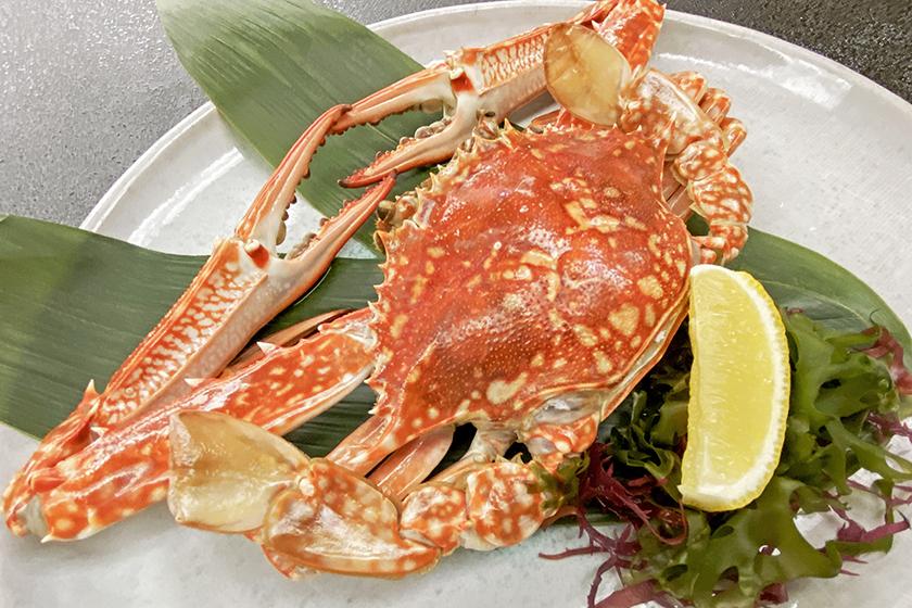 五感で楽しむ亀屋の自慢料理≪ガザミと穴子一本揚げ会席≫（4月～9月）