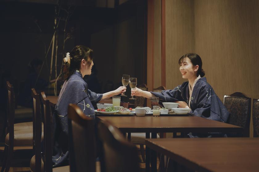 【アニバーサリー】ホールケーキ＆スパークリングワイン付きプラン／夕・朝食付き