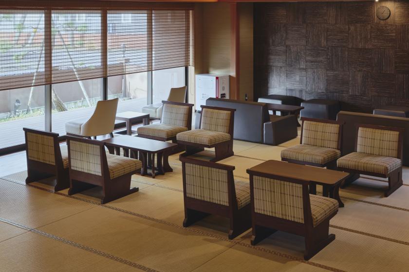 【飲み放題】アルコール90分飲み放題と北海道の味覚ビュッフェを愉しむ／夕・朝食付き