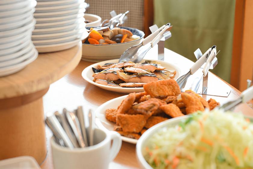 【朝食付き｜シンプルステイ】八戸駅直結の好立地。シンプルながら、充実の朝食と快適なひとときを