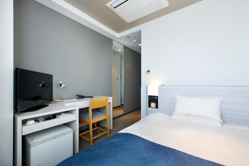 《喫煙》シングル（ダブルベッド・140cm幅×1台）