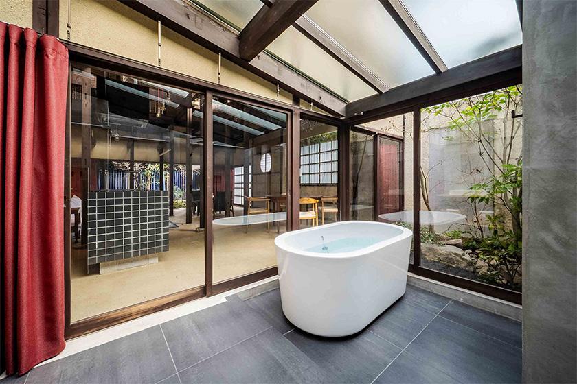 Grand Opening Offer - 10% Off + Luggage Delivery (No Meals Included)