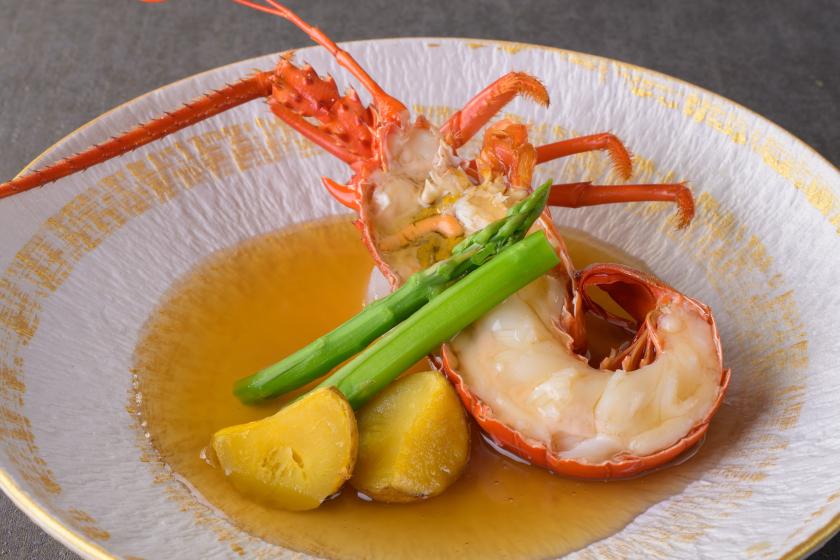 人気！【伊勢志摩の旬の『和食コース』を味わう】　伊勢海老・鮑の夕食付　味覚プラン