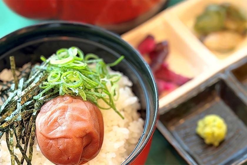 【喫煙ルーム確約！】朝食付き　愛煙家のお客様必見！！★駐車場週間無料★