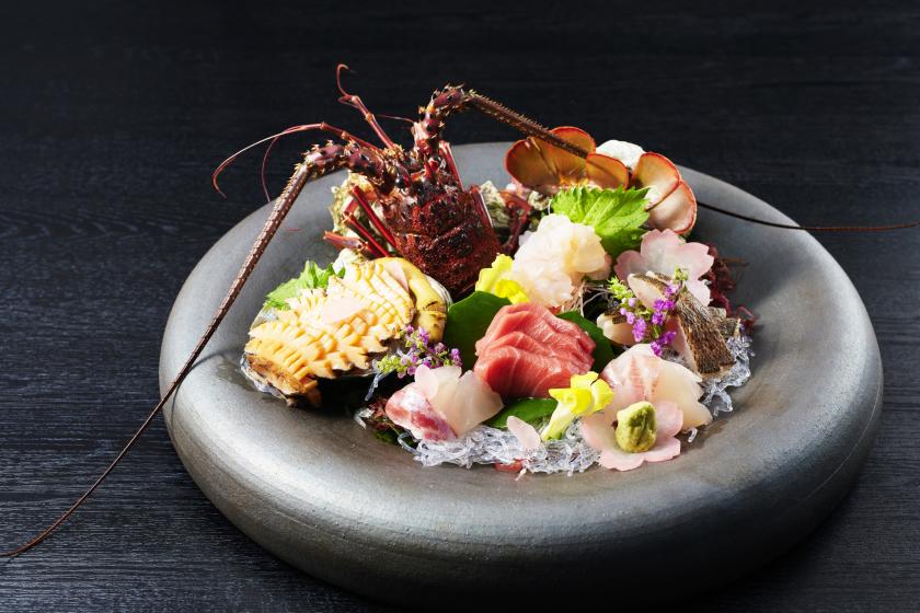 【伊勢海老＋鮑＋松阪牛付】三重の3大味覚堪能　特別懐石プラン（夕朝食付）
