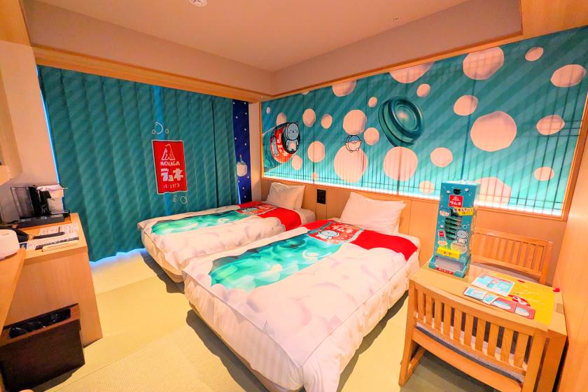 [World's first] See, eat, and play in the Morinaga Ramune Room (breakfast included)