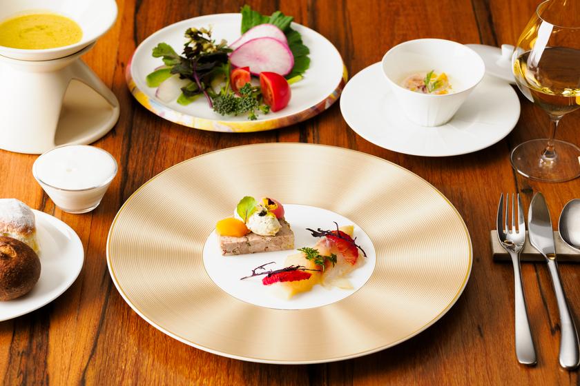 【夕朝食付】インルームダイニングで味わうフレンチディナーと和朝食