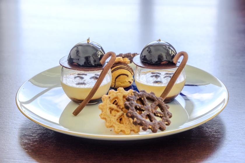 チャップリンズルーム　特別ご宿泊プラン　アフタヌーンティー・ルームサービス付