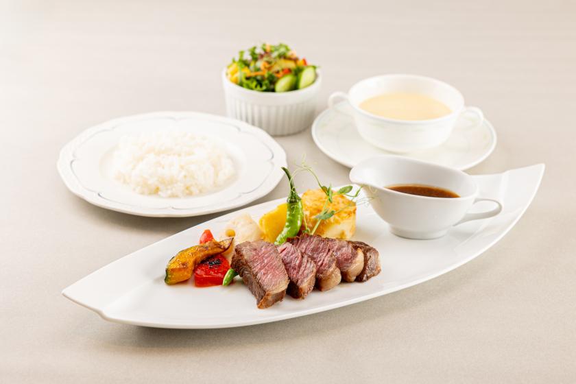 ◆2食付き◆ ホテルズカフェ“パスワード”での「黒毛和牛モモ肉のセット料理」付プラン