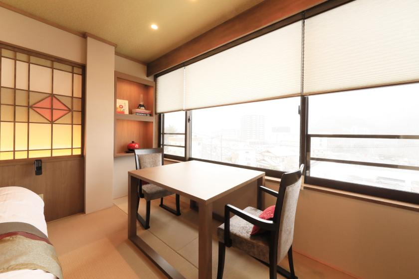 Junior Suite＜曙～AKEBONO～＞洋室　温泉露天風呂＋FranceBed電動ベッド