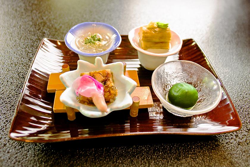 伊豆の恵みを嗜む基本膳　涼味豊かな「撫子会席」　＜6月～9月＞