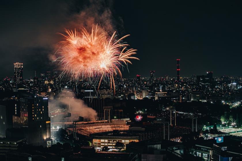 【神宮外苑花火大会2026】８大特典付き！青山の夜景と花火を客室から堪能する特別ステイ（朝食付き）